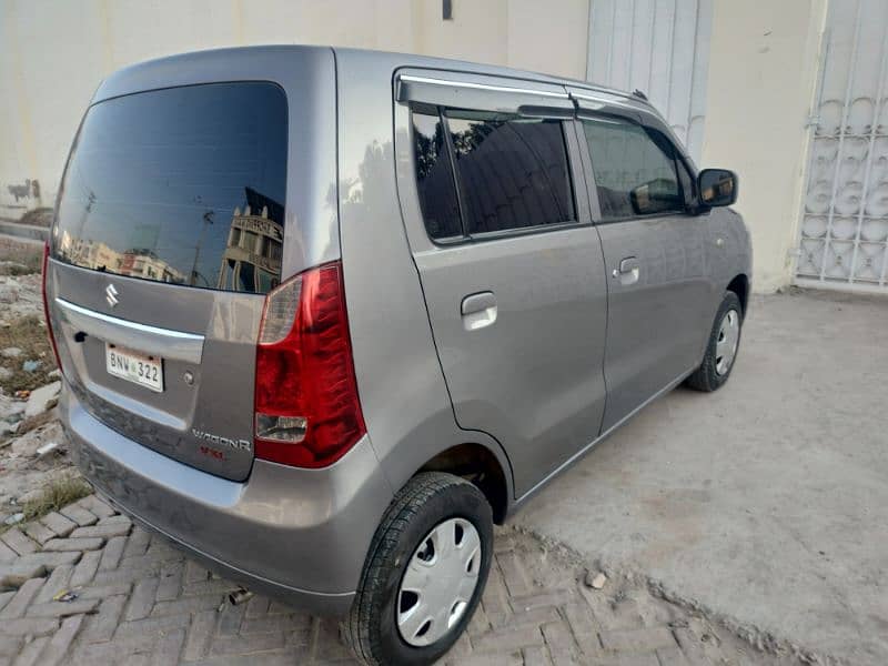 Suzuki Wagon R 2018 1