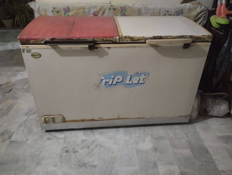 Waves Two Door Deep Freezer Model W-T 115 0