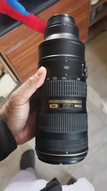 Nikon AF-S Nikkor 70-200mm f/2.8G ED VR II Lens 1