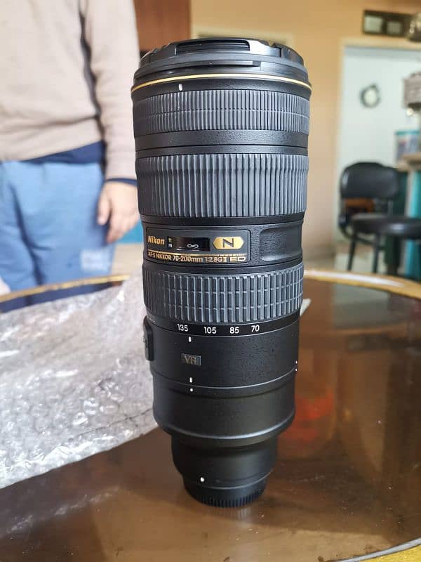 Nikon AF-S Nikkor 70-200mm f/2.8G ED VR II Lens 2