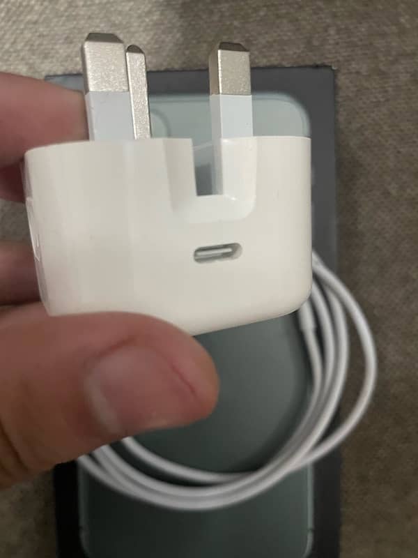 iphone 11 pro max ka 100% original box pulled charger hy 2