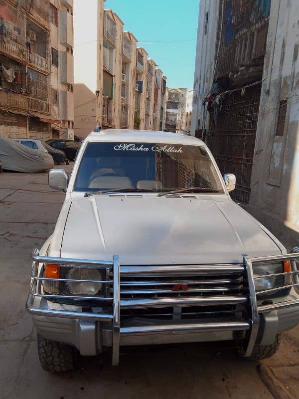 Mitsubishi Pajero 1992 Original 2