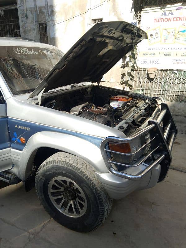 Mitsubishi Pajero 1992 Original 12