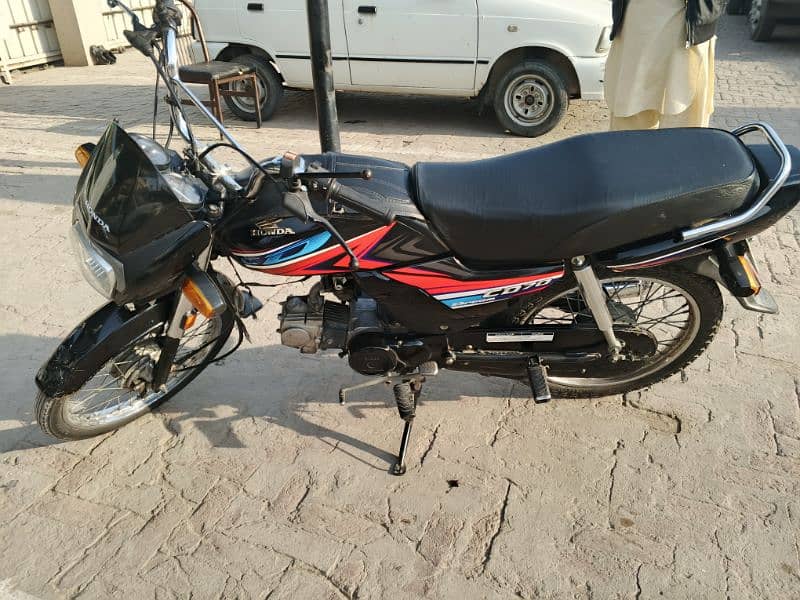 CD 70 Dream | Model 2019 December | For Sell Used Condition 1