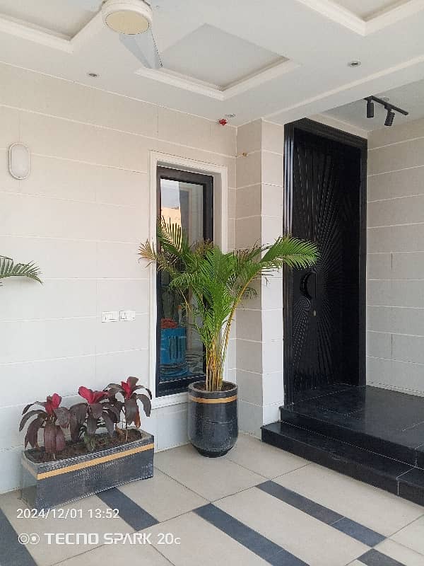 10 Marla well maintained Owner build modern Desighn house Available For Rent in DHA phase 2 Near Allama Iqbal International Airport and Ring Road Lahore 1