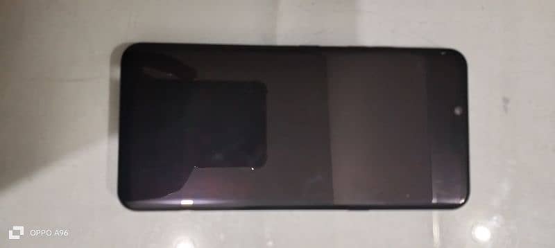 Lg G8 thinq in good condition 0