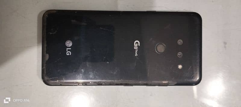 Lg G8 thinq in good condition 2