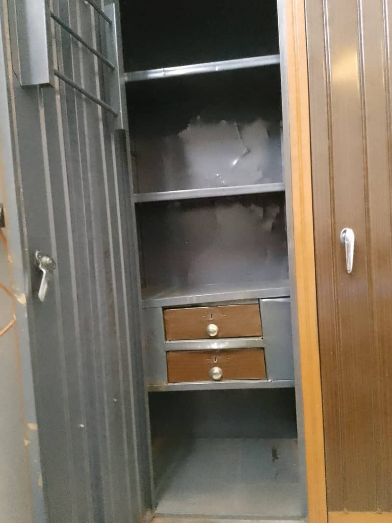 Steel cupboard (ALMARI) of two door with Beautiful color just like new 2