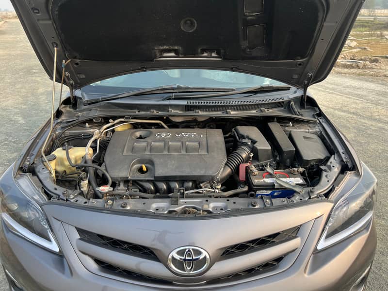 Toyota Corolla Altis SR Cruisetronic 1.6 2012 4