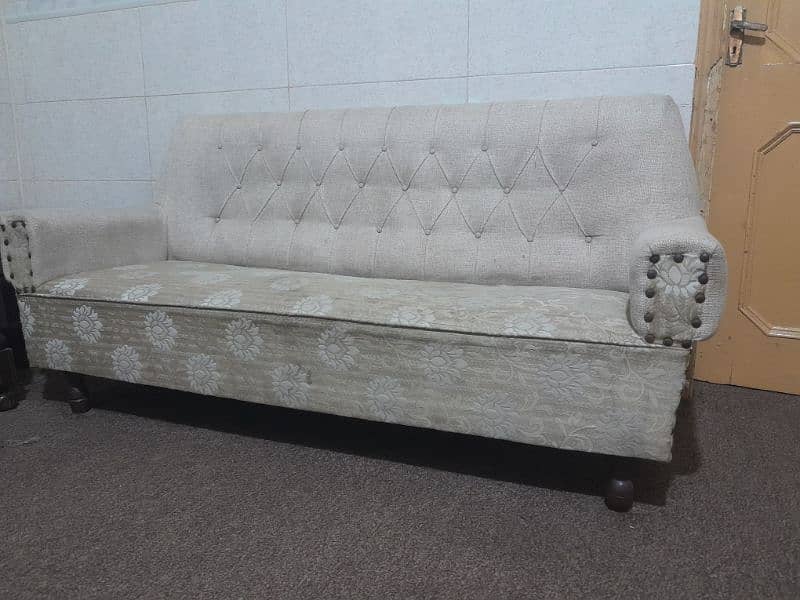 5 seater sofa for sale 0