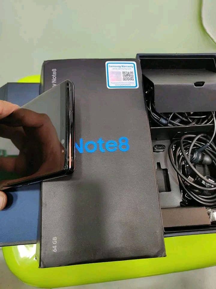 Samsung Mobile Note 8 contact my wastapp 03263470894 1