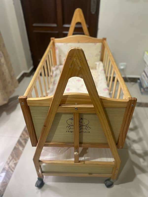 Baby Cot/swing 1