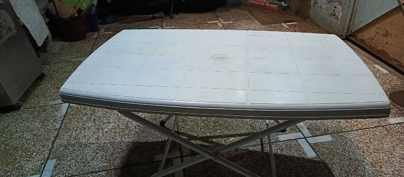 Plastic Folding Table 14