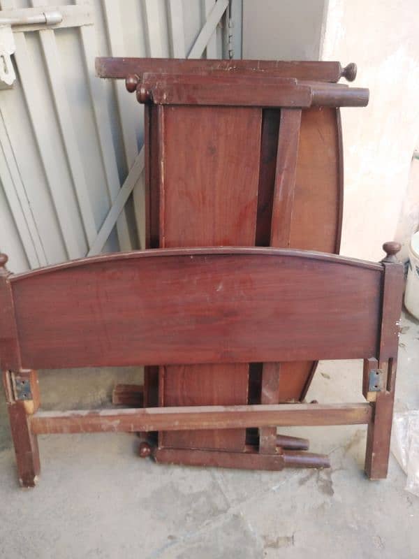 Antique Wooden Reliable Bed 0