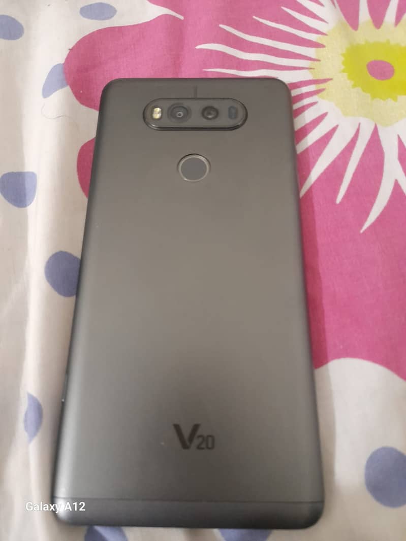 LG V20 2