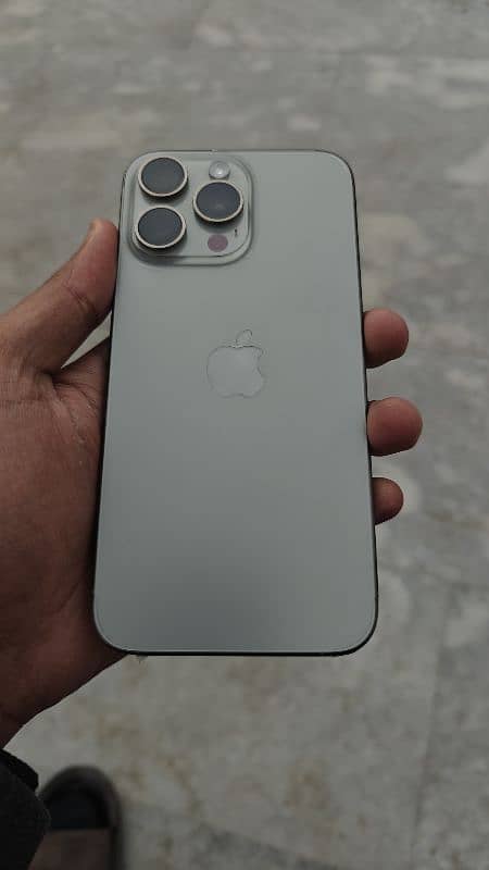 iPhone 15 Pro Max 256GB JV     (Natural Titanium Colour) 1