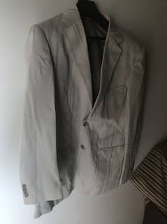 Haizhilan two piece suit in excellent condition