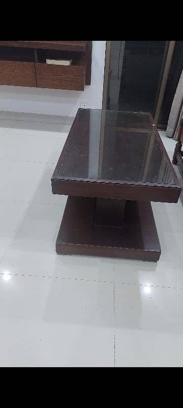 wooden centre table with top glass 0