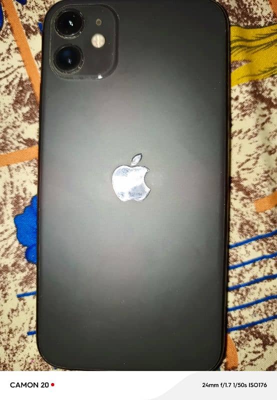 iphone 11 64gb fu with box 0