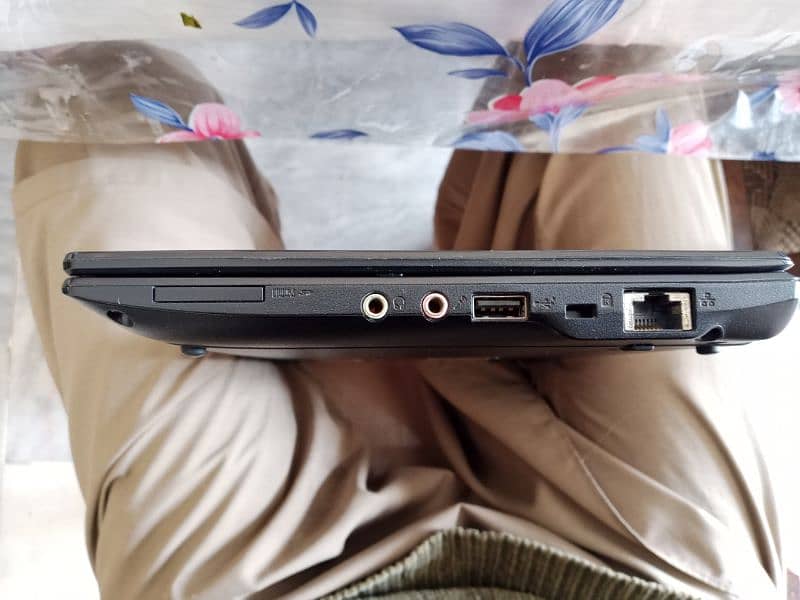 ACER ASPIRE ONE D255 5