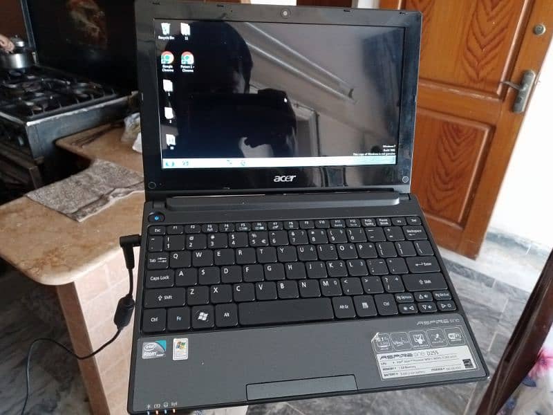 ACER ASPIRE ONE D255 9