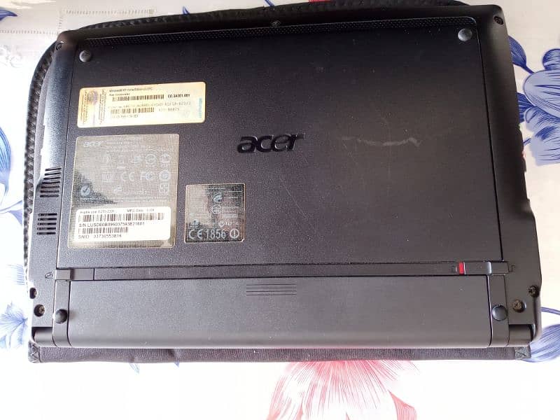 ACER ASPIRE ONE D255 12