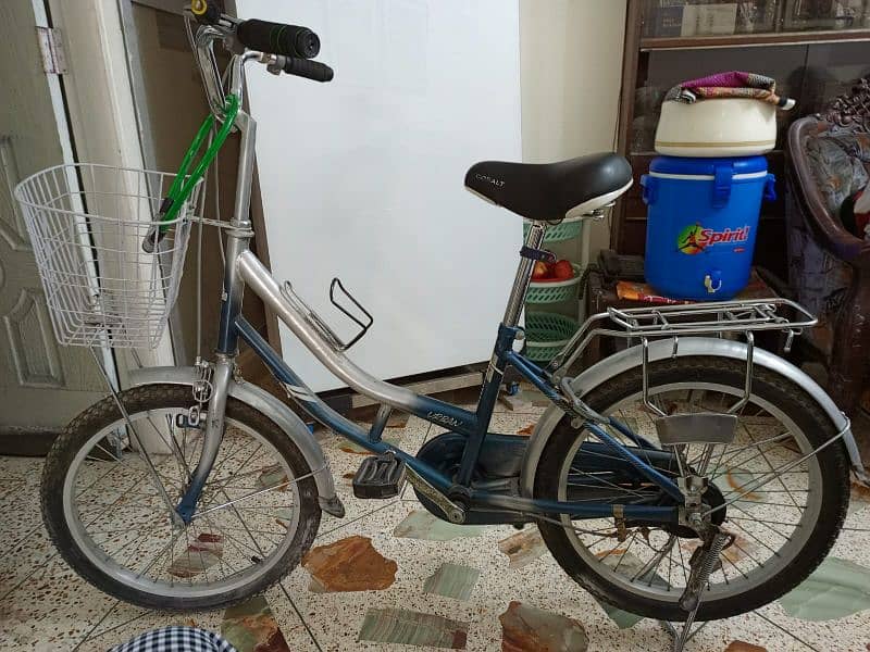 female bicycle slightly used 1