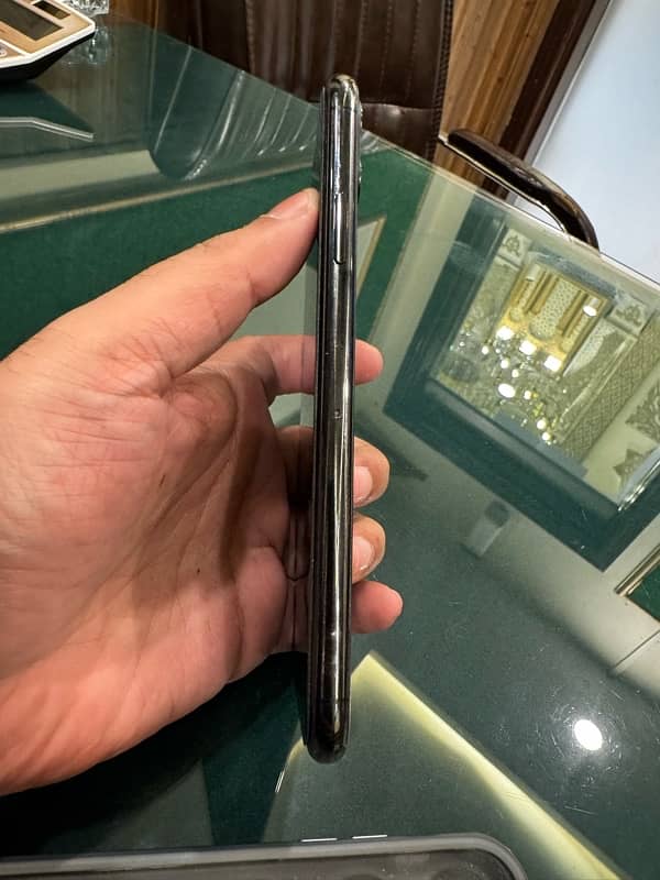 IPhone 11 Pro Max PTA Approved 256 GB JV 5