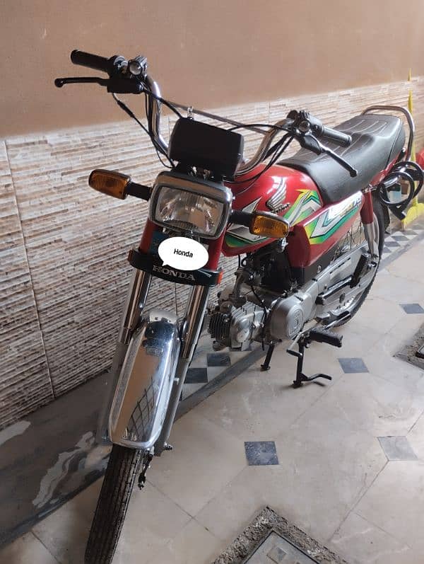 Honda CD70 23 for Sale 5