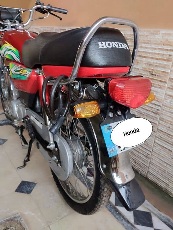 Honda CD70 23 for Sale 6