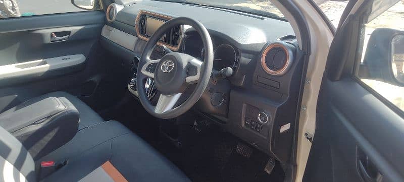 Toyota Passo Moda G 2022/24 9