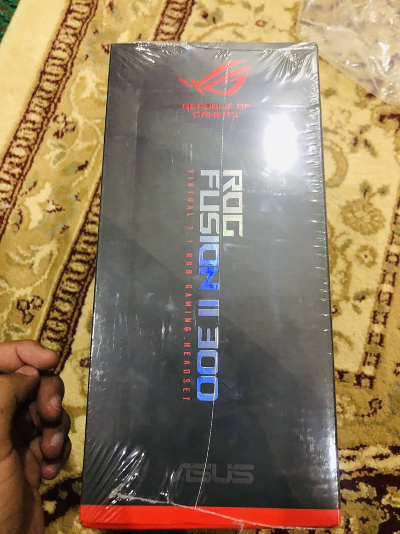 ASUS ROG FUSION II 300 Gaming HeadPhone 1