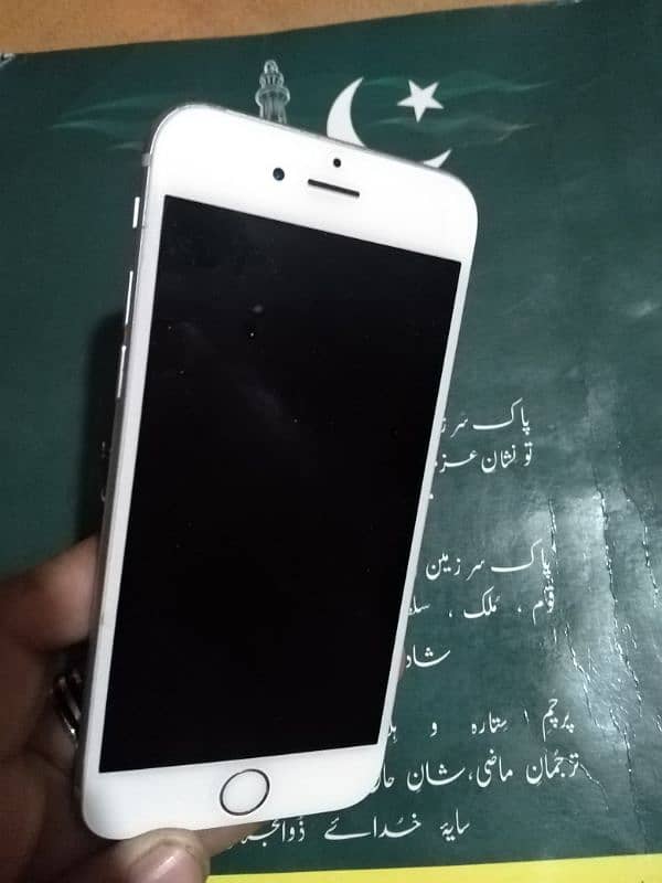 iPhone 6 non PTA 16gb Screen mein one small shade Urgent sell 0