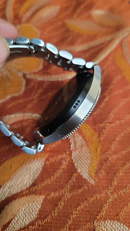 Samsung Gear S3 10/10 without charger 1