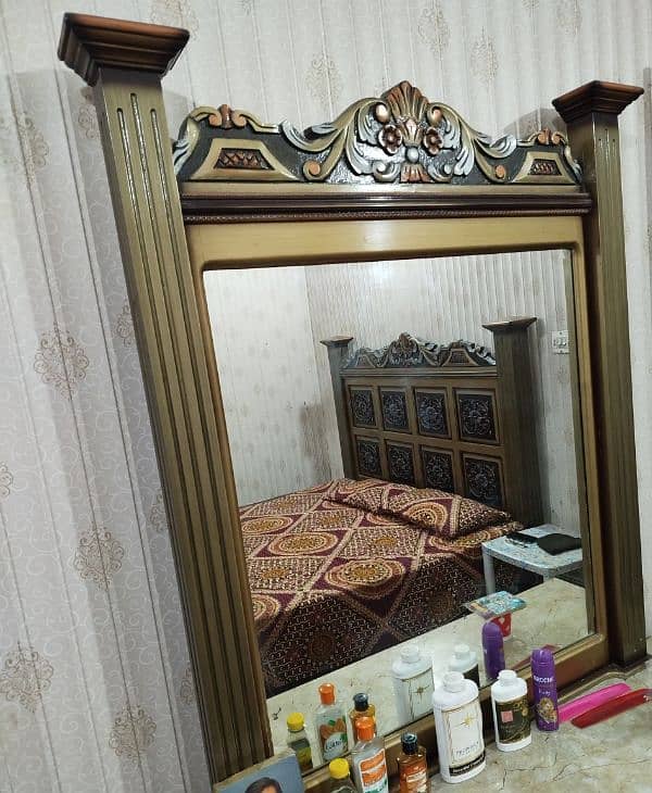 furniture:deco paint bed on pure heavy wood and dressing table 6