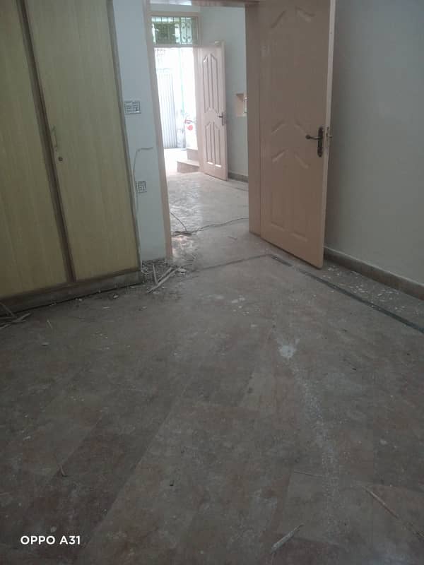 5 Marla ViP Lower portion urgent for rent in sabzazar 4