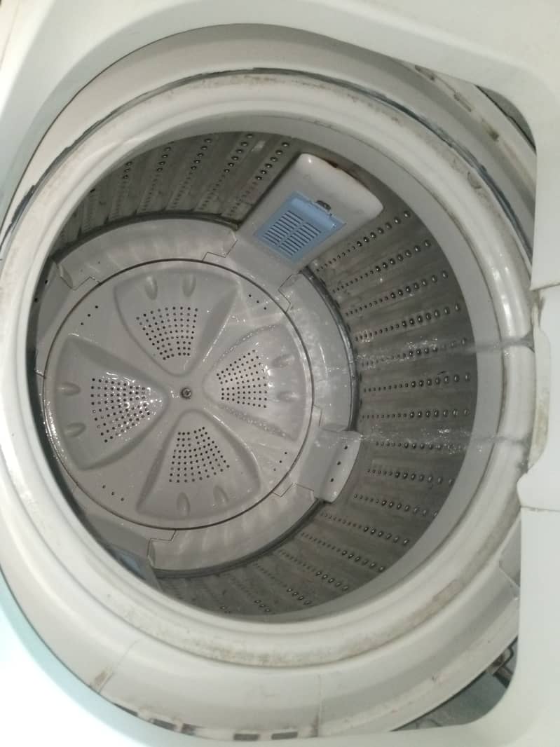 Fully automatic laundry 2