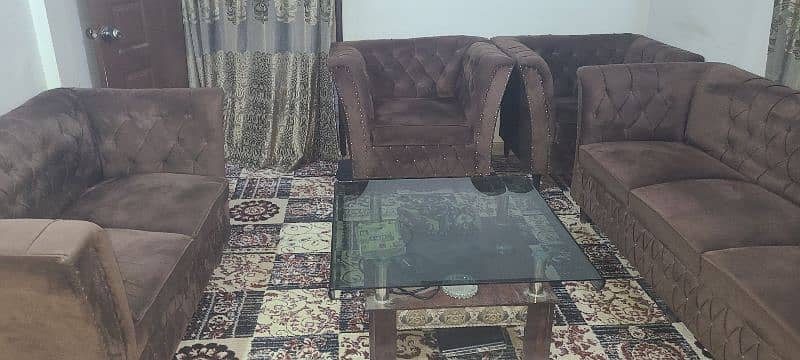 7 seater sofa set. . . 1