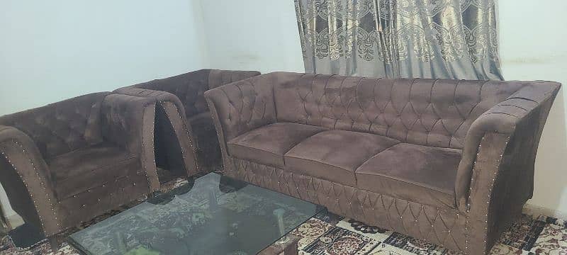 7 seater sofa set. . . 2