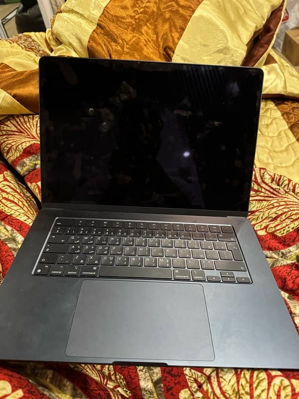 MACBOOK M3 AIR 15 INCH FEW DAYS USED 1