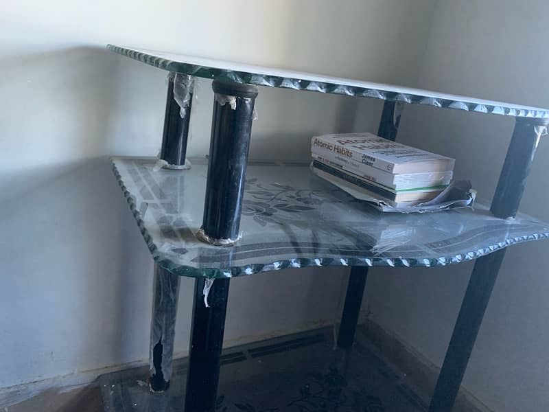 Glass TV Trolley/Table. Flower Design 3