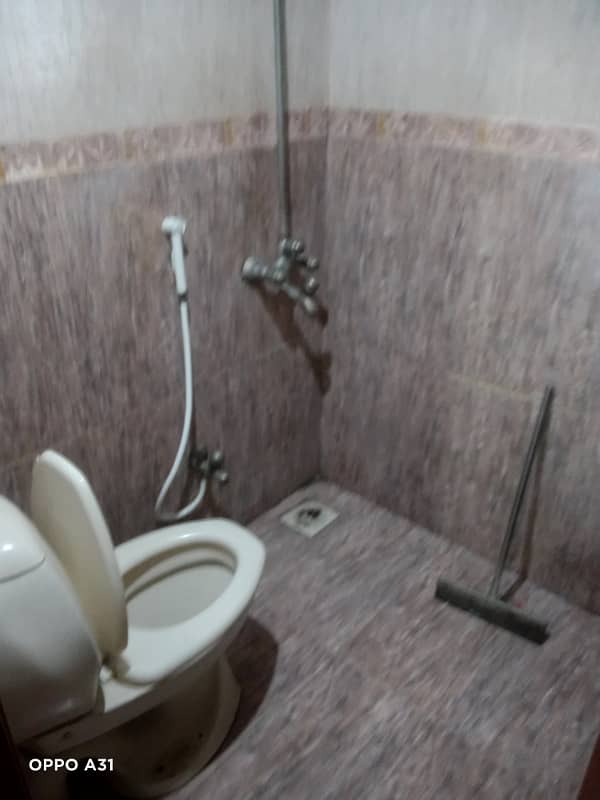 8 Marla ViP Lower portion urgent for rent in sabzazar 1