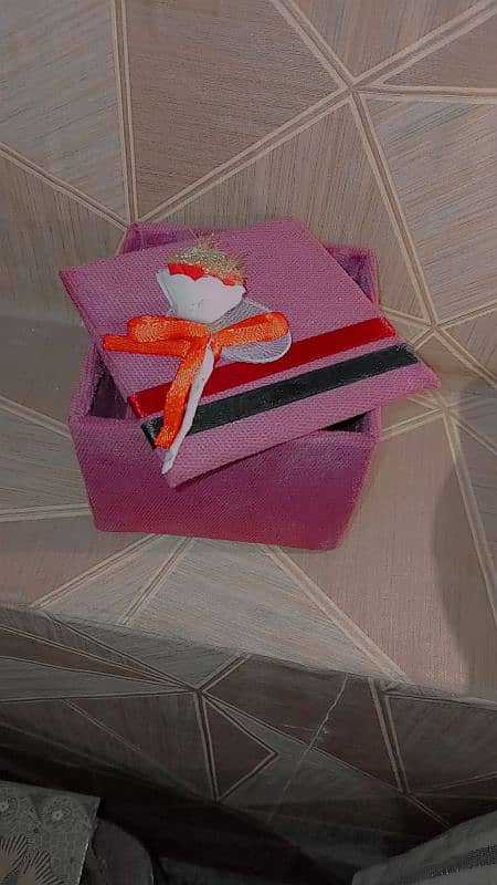 beautiful velvet boxes 4