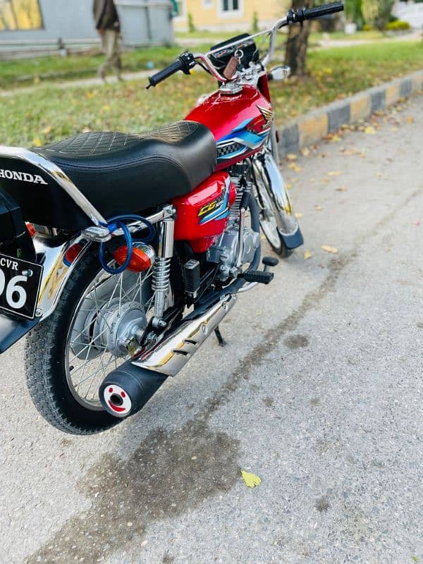 Honda 2024 model with Islamabad double digit nmber 1