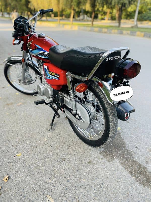 Honda 2024 model with Islamabad double digit nmber 5