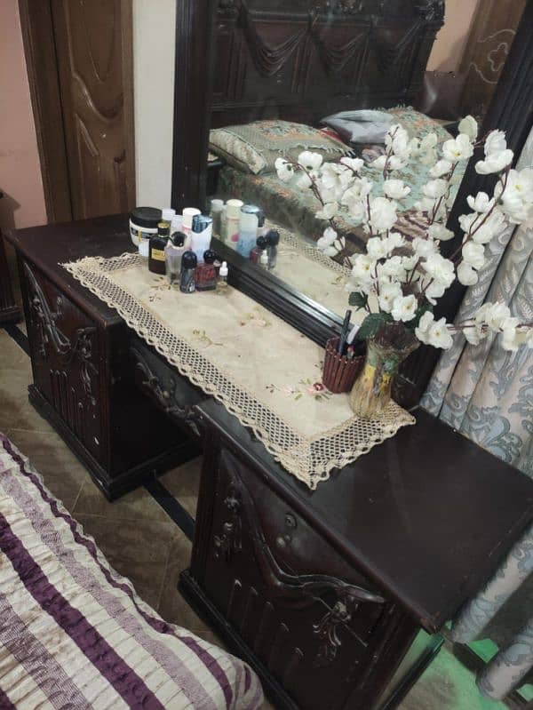 pure wood dressing table 2