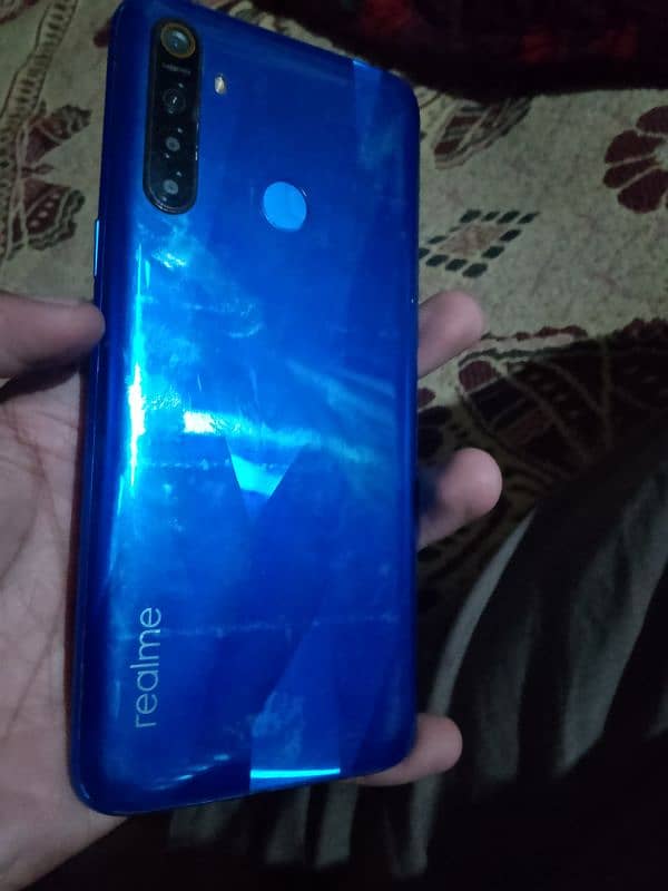 Realme 5 pro with box charger 0