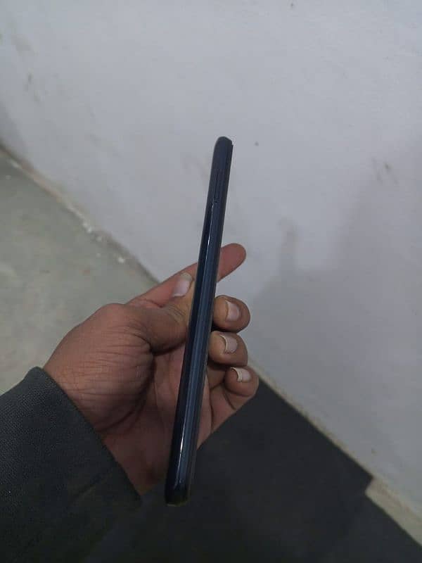 Infinix hote 11 play 4GB 64 GB 1