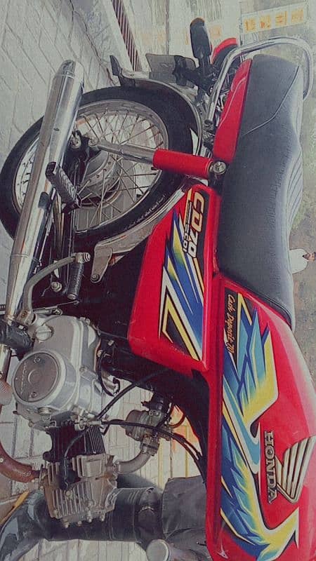 Honda CD 70 for urgent sale in Islamabad 3