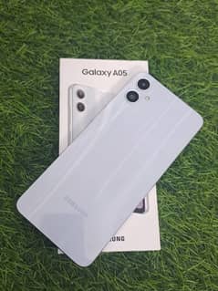 Samsung galaxy A05 complete box